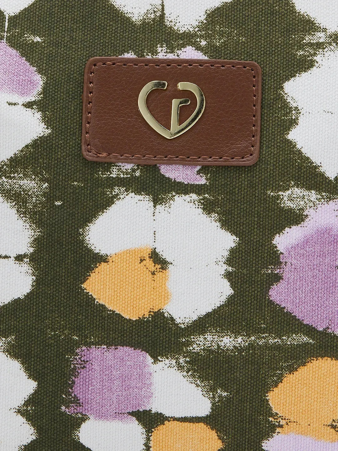 Caprese Enora Sling Medium Olive