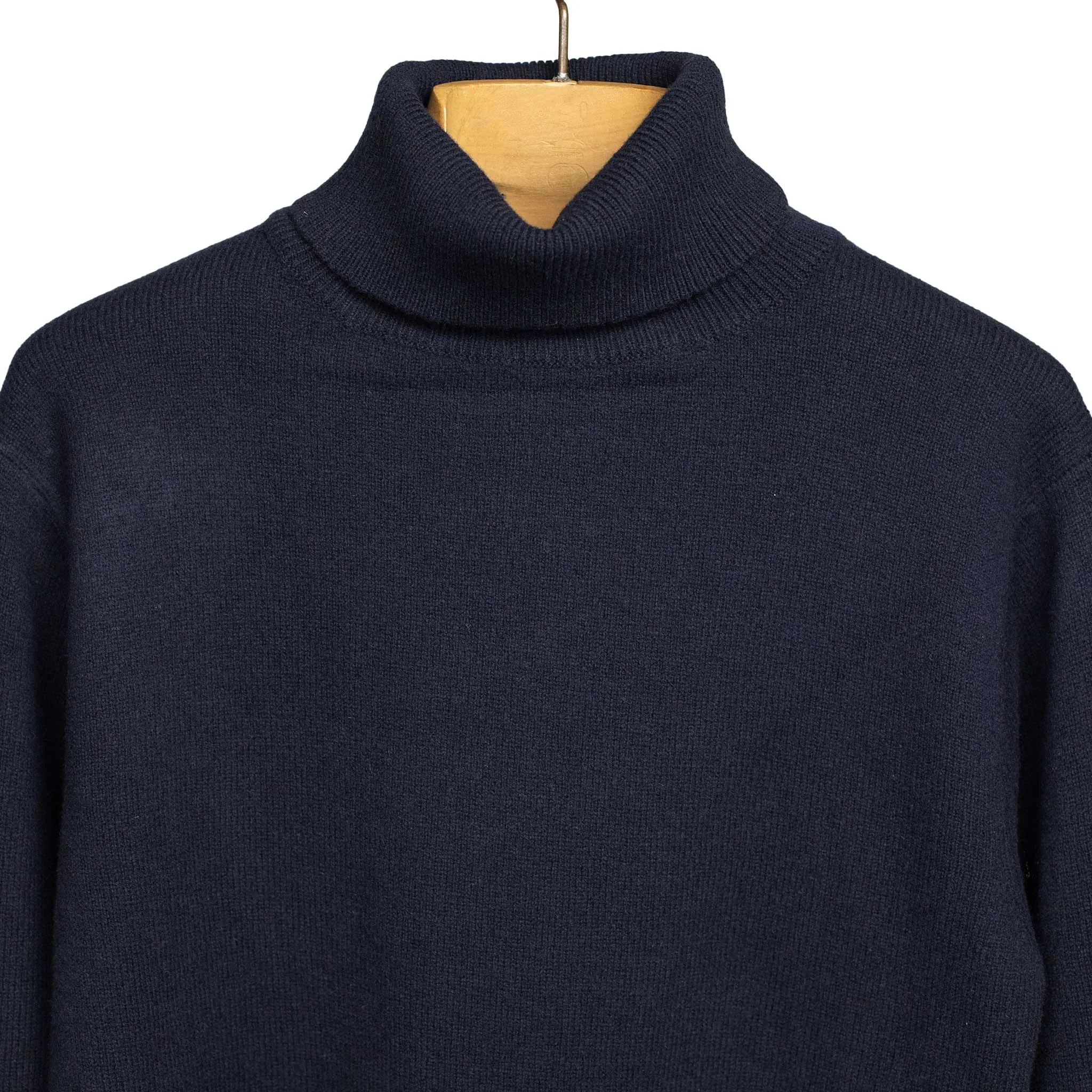 Fine gauge turtleneck sweater in navy wool