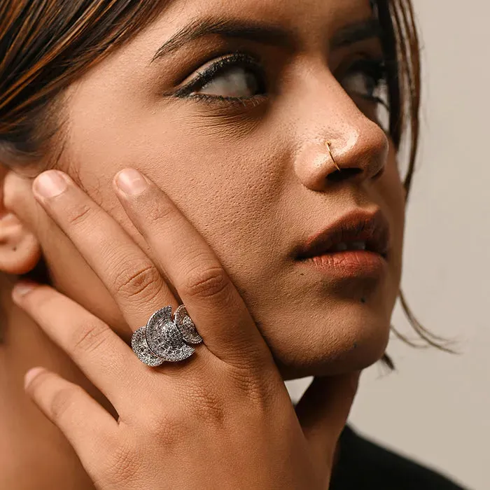 Lunar Radiance Ring